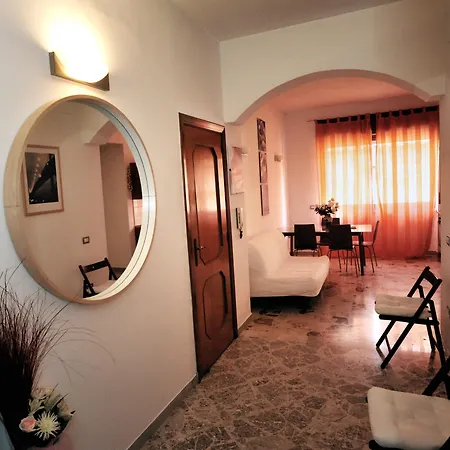 Le Della Costa Apartment *